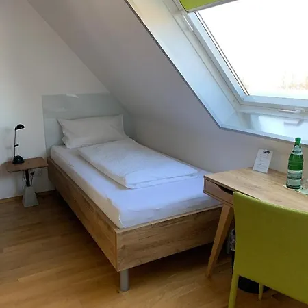 A3 2* Oberhonnefeld-Gierend